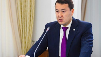 Фотография к новости: Жоспар мен бағдарлама бірінші кезекте халық табысын арттыруға бағытталуы тиіс - Әлихан Смайылов