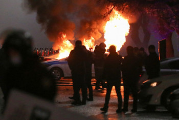 Фотография к новости: Қаңтар қасіреті. Депутаттар зардап шеккен кәсіпкерлерге нақты көмек қажет екенін айтты