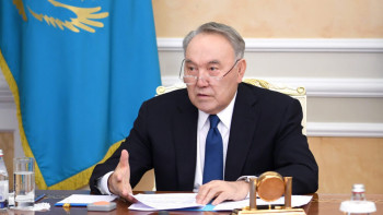 Фотография к новости: Мәжіліс Назарбаевты ҚХА мен Қауіпсіздік кеңесін өмір бойы басқару мүмкіндігінен айырды