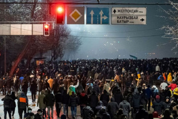 Фотография к новости: Жаппай тәртіпсіздік кезінде зардап шеккен кәсіпкерлердің шығыны қалай өтелетіні айтылды