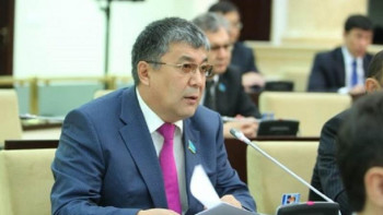 Фотография к новости: Сенатор Мұрат Бақтиярұлы жаңа қызметке ауысты