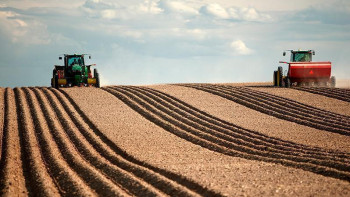 Фотография к новости: Қайта өңдеу алымы фермерлерге және бүкіл ауыл шаруашылығына зиян келтіреді