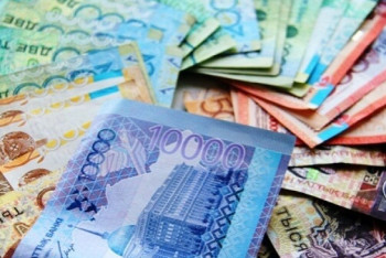 Фотография к новости: Депутаттар жұмыспен қамтуға бөлінген 1 трлн теңгенің дұрыс жұмсалуын қатаң қадағалауды ұсынды