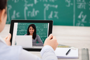 Фотография к новости: Онлайн, қашықтан оқыту, көктемгі каникул: БҒМ маңызды сұрақтарға жауап берді