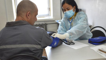 Фотография к новости: Сотталғандар мен қамауда отырғандарды қарау азаматтық ауруханаларға қашан беріледі?