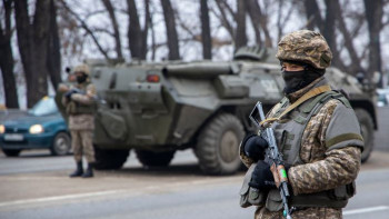 Фотография к новости: Жекелеген өңірлерде автокөлікті тексеру бойынша блок-бекеттердің жұмысы жалғасып жатыр - Ораз