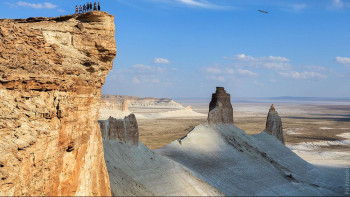 Фотография к новости: Министр: Маңғыстауда туризм ағынын 4,6 есеге арттыру көзделіп отыр