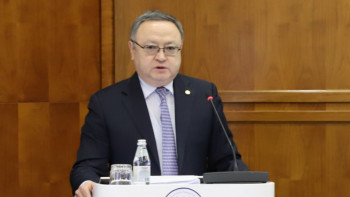 Фотография к новости: Оразалин Ақтөбеде іске асырылатын кешенді жоспарды таныстырды