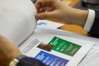 Фотография к новости: Қуантыров Батыс Қазақстан облысын дамытудың кешенді жоспарымен таныстырды