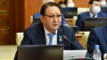 Фотография к новости: Депутат: «Самұрық-Қазынаның» қарызы 7,5 трлн теңгеден асты