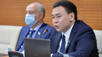 Фотография к новости: Депутаттар ДСМ-нің мониторинг топтары туралы бұйрық жобасын сынға алды