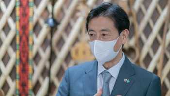 Фотография к новости: Корея елшісі екі ел арасындағы дипломатиялық байланыстың 30 жылдығымен құттықтады