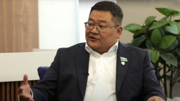 Фотография к новости: Айдос Сарым Қырғызстан мен Тәжікстан арасындағы қақтығыс себептерін атады