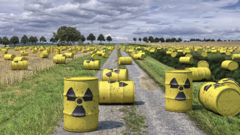 Фотография к новости: Мәжіліс қауіпті қалдықтарды трансшекаралық өткізу туралы келісімді ратификациялады