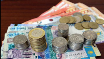 Фотография к новости: Биыл жамбылдық 16 мыңнан астам жеткіншек әлеуметтік топтамамен қамтылады