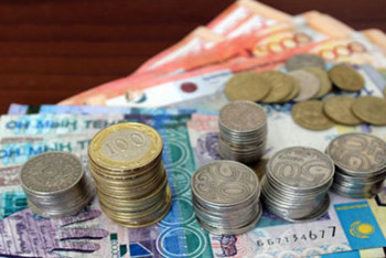 Фотография к новости: Биыл жамбылдық 16 мыңнан астам жеткіншек әлеуметтік топтамамен қамтылады