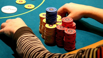 Фотография к новости: Депутат ойынқұмарлық, жауапсыздықтың шырмауында кеткен жастарды еңбектенуге шақырды