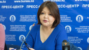 Фотография к новости: Айман Омарова қамауда отырған 3 студенттің жағдайы жайлы айтты