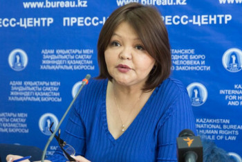 Фотография к новости: Айман Омарова қамауда отырған 3 студенттің жағдайы жайлы айтты