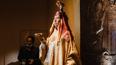 Алтын Орда дәуіріне тиесілі елімізден табылған жалғыз шапан үлгісі елордаға әкелінді