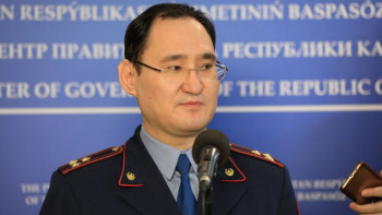 Фотография к новости: Әділов ұрланған қарудың қанша бөлігі қайтарылғанын айтты