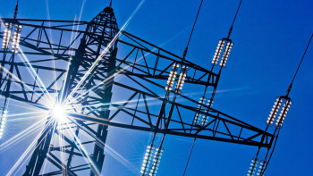 Фотография к новости: Жарық беріп, орнына су алған: Қазақстан Қырғызстанға қанша электр энергиясын жіберді?