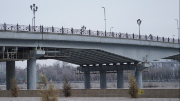 Фотография к новости: Елордада бойжеткен көпірден секірмек болған