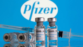 Фотография к новости: 10 мыңға жуық астаналық жасөспірім Pfizer вакцинасын алды
