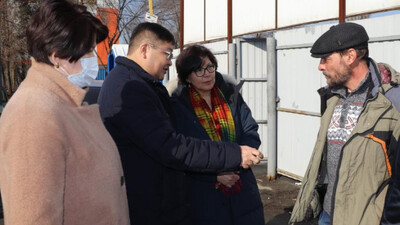 Депутаттар Алматыдағы тәртіпсіздік кезінде зардап шеккен кәсіпкерлермен кездесті