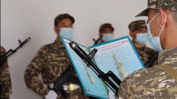 Фотография к новости: Әскерге барғандарға қандай жеңілдіктер жасалады? Жүсіпов жауап берді