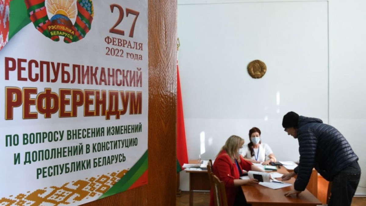 Беларусьте Конституция бойынша референдум өтіп жатыр
