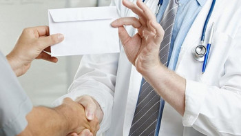 Фотография к новости: Медицинадағы жемқорлық қай өңірлерде өршіп тұр?