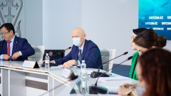 Фотография к новости: «Қазақстан халқына».  Болат Жәмішев қорға қандай өтініштер түсіп жатқанын айтты