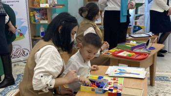 Фотография к новости: Педагог мәртебесі: Мұғалім кәсіби іс-әрекетімен үлгі болуы тиіс