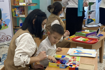 Фотография к новости: Педагог мәртебесі: Мұғалім кәсіби іс-әрекетімен үлгі болуы тиіс