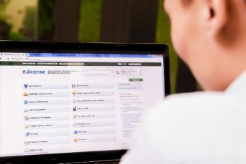 Фотография к новости: Былтыр әлеуметтік-еңбек саласында 72 пайыз электрондық түрде қызмет көрсетілген