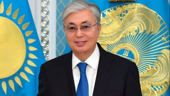 Фотография к новости: Тоқаев қазақстандықтарды Алғыс айту күнімен құттықтады