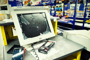 Фотография к новости: Қаңтар оқиғасы. Тәртіпсіздіктерде ұрлық жасағандар ұсталып жатыр