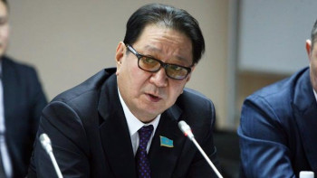 Фотография к новости: Депутат қазақстандықтардың депозиттеріне өтемақы есептеу туралы шараны сынға алды