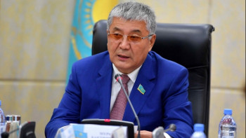 Фотография к новости: Сенатор әскери кафедраларда студенттерді даярлау сапасы туралы мәселе көтерді