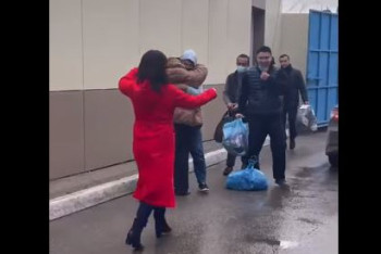 Фотография к новости: Қаңтар оқиғасы. Қамауда отырған алматылық үш студент шығарылды