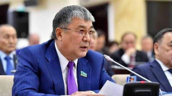 Фотография к новости: Сенатор уран саласы қызметкерлерінің құқықтарын қорғауды сұрады