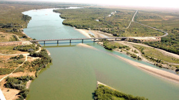 Фотография к новости: Нарын мен Сырдариядан әрбір елдің су алу лимиті бекітіледі – Брекешев