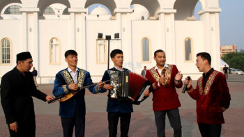 Фотография к новости: Рамазан-2022. Жарапазан жырын жатқа айтушылар арасында сайыс өткізіледі