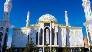 Фотография к новости: Рамазан-2022. Мешітте жамағатпен намаз оқу кезінде маска тағу міндеттеле ме?