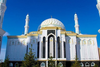 Фотография к новости: Рамазан-2022. Мешітте жамағатпен намаз оқу кезінде маска тағу міндеттеле ме?