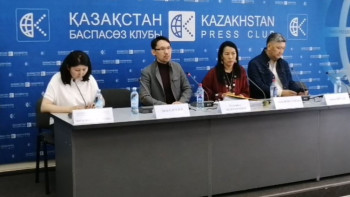 Фотография к новости: Украинаға деп жинаған гуманитарлық көмек қаржысына ешкім қол сұққан жоқ – бастамашыл топ