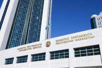 Фотография к новости: Депутат Мұхтар Ерман Мәжілістен кетті