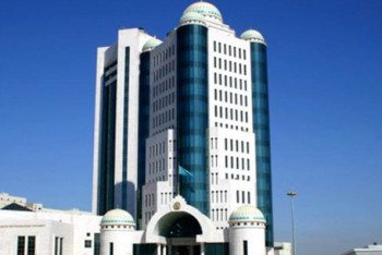 Фотография к новости: Сенат толық емес жұмыс уақытына қатысты заңды қабылдады