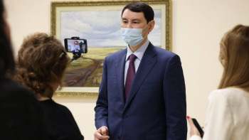 Фотография к новости: 300 мың жалақыға жұмыс істегісі келмейді. Қаржы министрі халықтың жалақысы туралы пікір білдірді